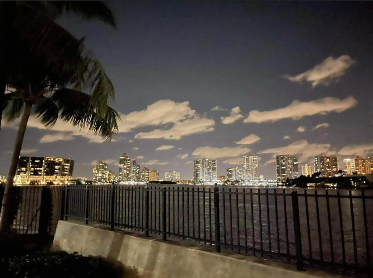 Le Frontenac Villa Sunny Isles Beach Dış mekan fotoğraf